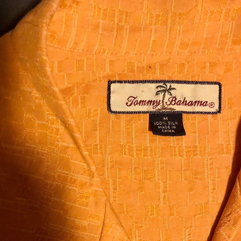 Tommy Bahama Silk medium short sleeve button-up